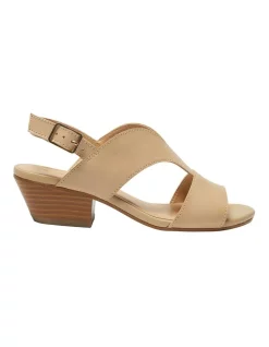 Hot Sale 🎁 Easy Steps Valetta 🩴 Sandals In Nude Glove ⌛