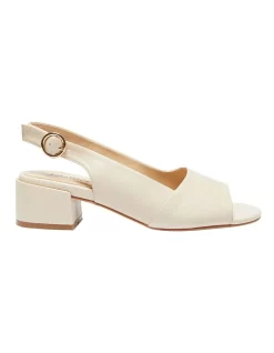 New 🛒 Easy Steps Macy Neutral Glove 🩴 Sandals ⭐