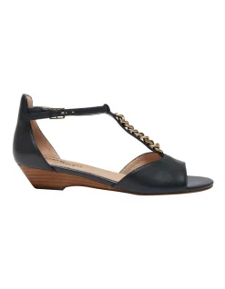 New 🥰 Easy Steps Vince Glove 🩴 Sandals In Navy 🌟