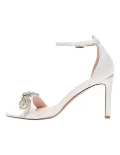 Best Pirce ❤️ Pink Inc Honey 🩴 Sandals In Ivory Satin 🔔 -Sandals Thongs Online Shop unnamed file 5279