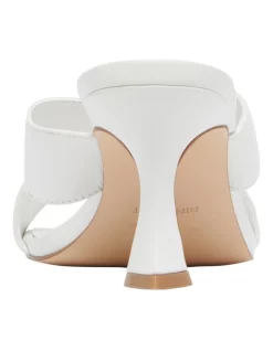 New 🤩 Nine West Paytin 🩴 Sandals In White 🎁 -Sandals Thongs Online Shop unnamed file 6475
