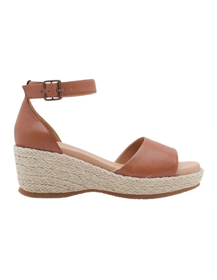 Brand new π₯ Hush Puppies Abella π©΄ Sandal In Tan π€© 3 Brand new π₯ Hush Puppies Abella π©΄ Sandal In Tan π€©