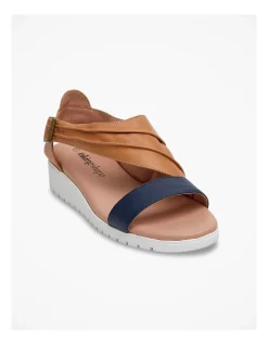 Hot Sale 😍 Taking Shape Coverage Flexible 🩴 Sandal In Brown 😍