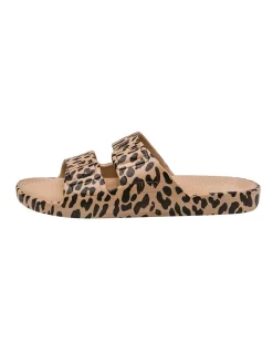 Hot Sale 😍 Freedom Moses Unisex Leo Camel Slide 😍